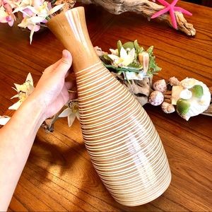 HP💘Hand Crafted Striped Wooden Bottleneck Vase